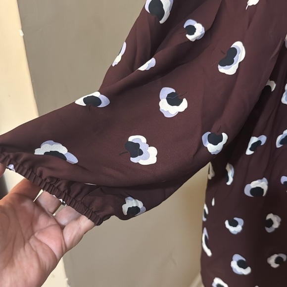 41 Hawthorn White and Purple Blouse Elegant Top - Picture 4 of 5